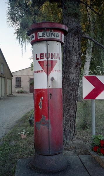 Leutersdorf, Seifhennersdorfer Str. 14-Ecke Bergstr., 8.8.1998 (1).jpg